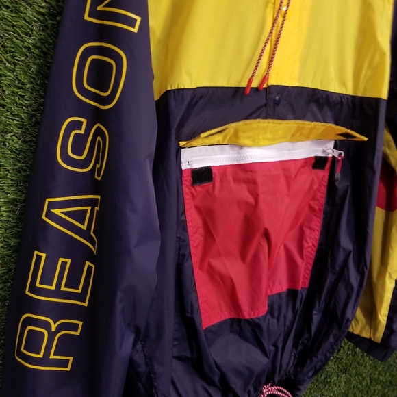 Reason nyc pullover . - Picture 2 of 5